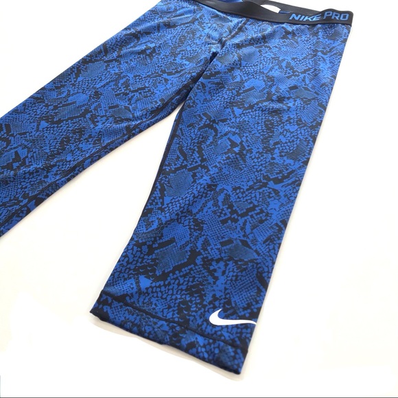 NWOT Nike Pro 20” Snakeskin Cropped Capri Leggings - Picture 16 of 16
